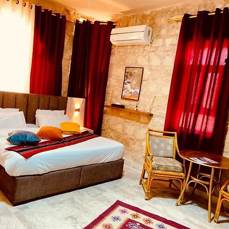 Petra Fort Hotel Wadi Musa Exterior foto