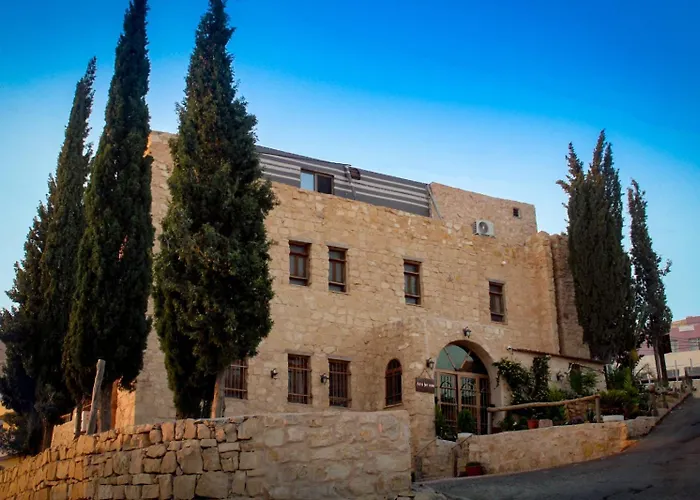 Petra Fort Hotel