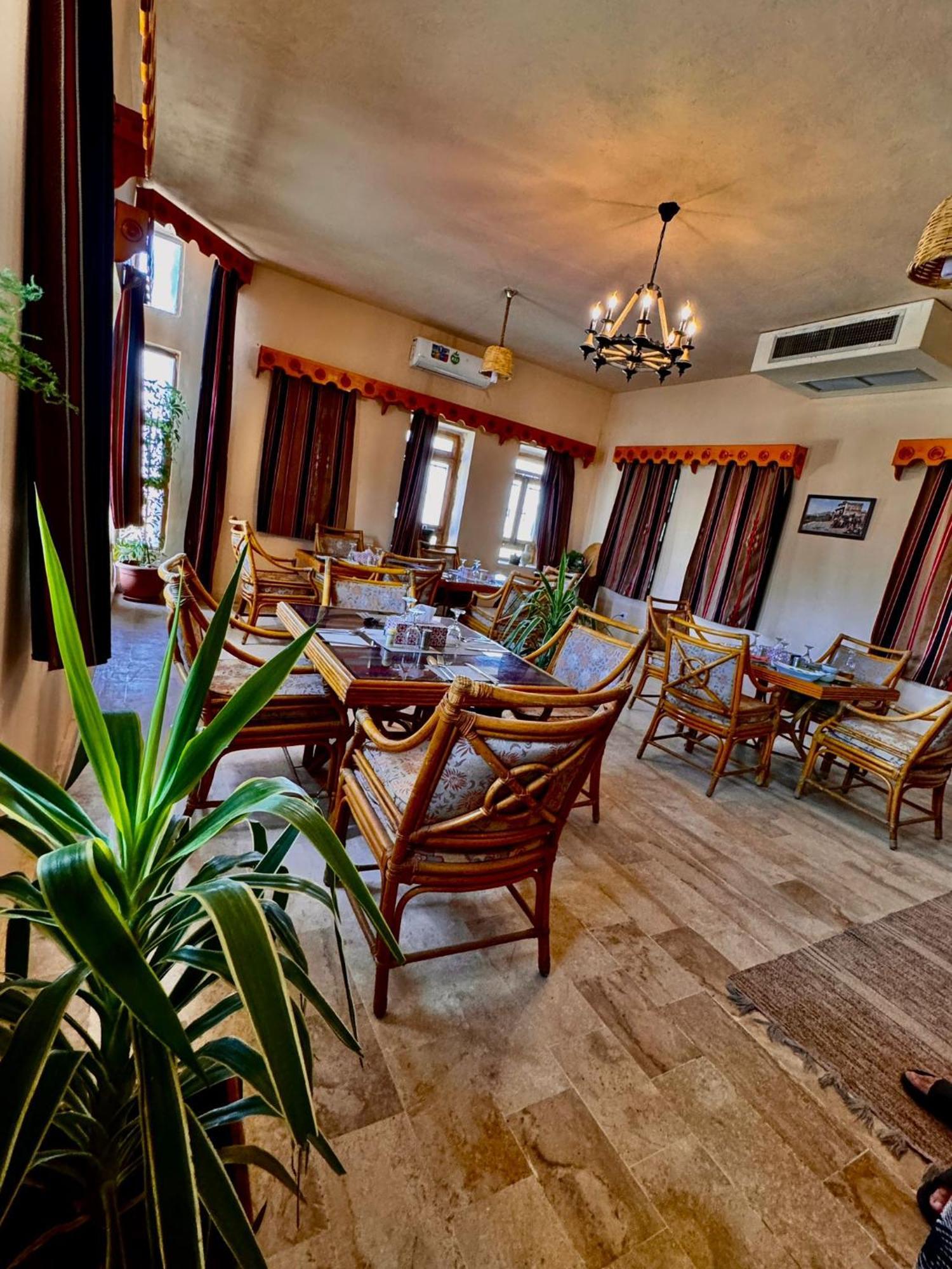 Petra Apartment *